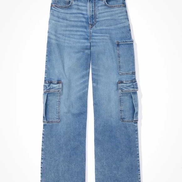 American Eagle Outfitters Denim - American Eagle Super High Waist Baggy Wide Leg Cargo Jeans - Size 00 Regular